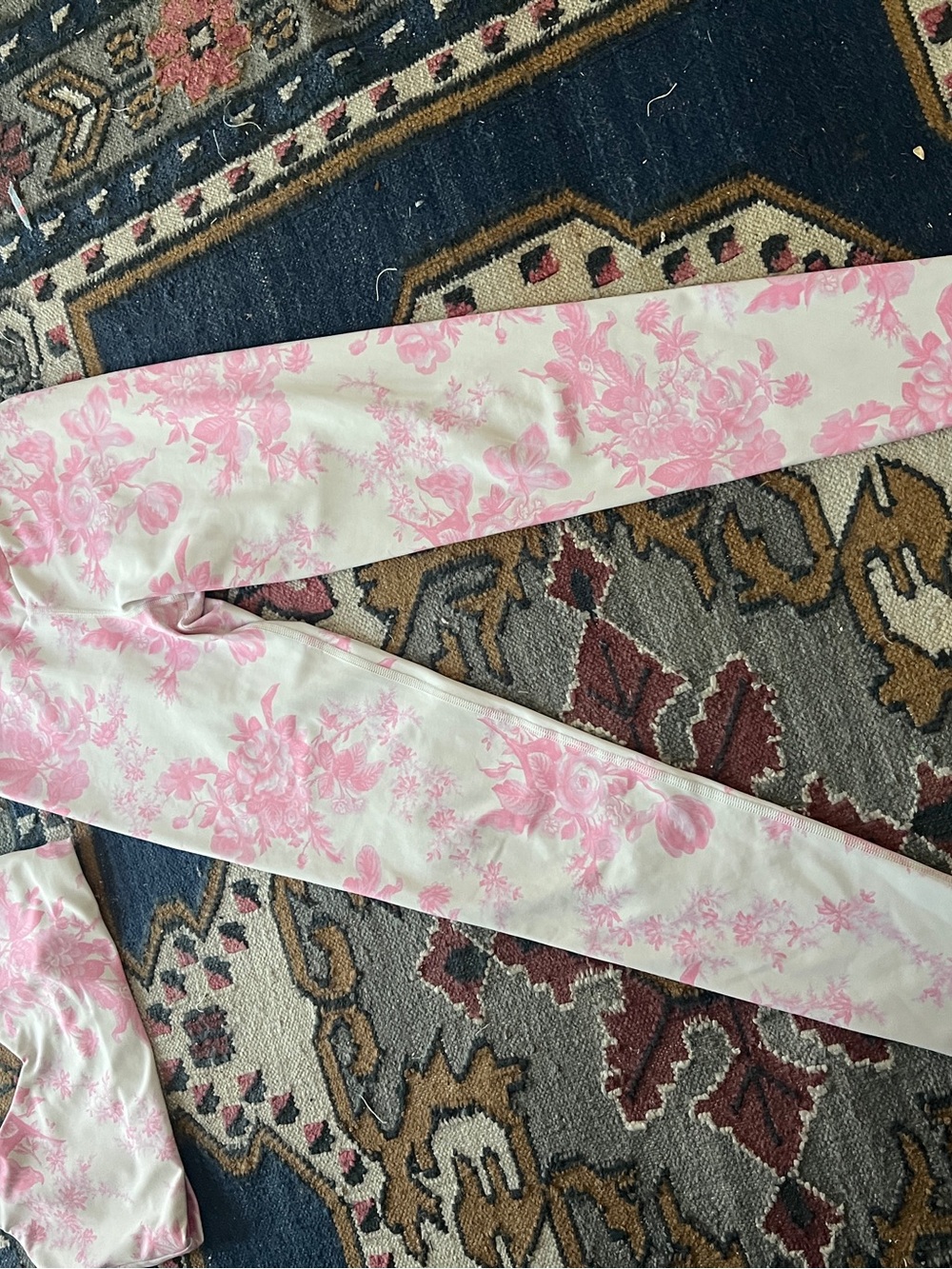 LoveShackFancy X Beach Riot 2 PIECE SET SMALL - Dana Pink White Ruffle Floral - Picture 13 of 13